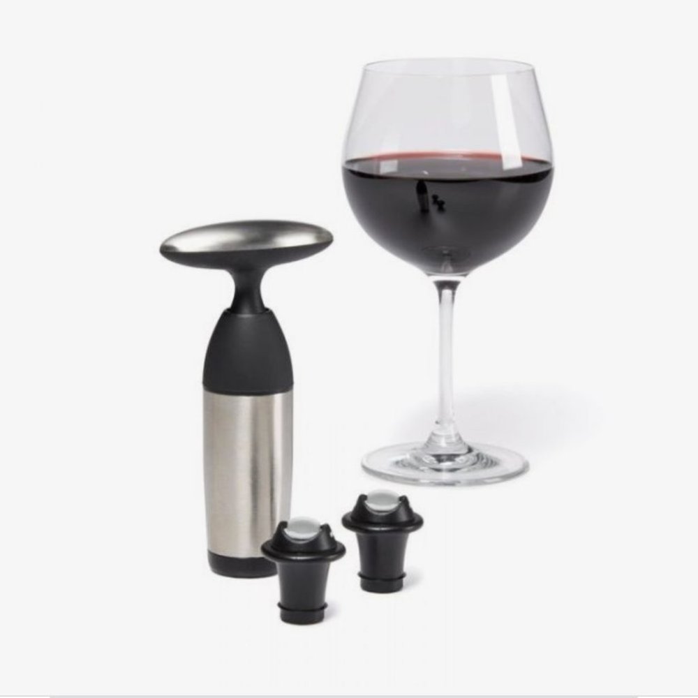 OXO SteeL Vacuum Wine Saver and Preserver Stoppers